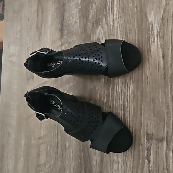 EASY STREET ADARA SANDALS 5.5 - Picture 1 of 12
